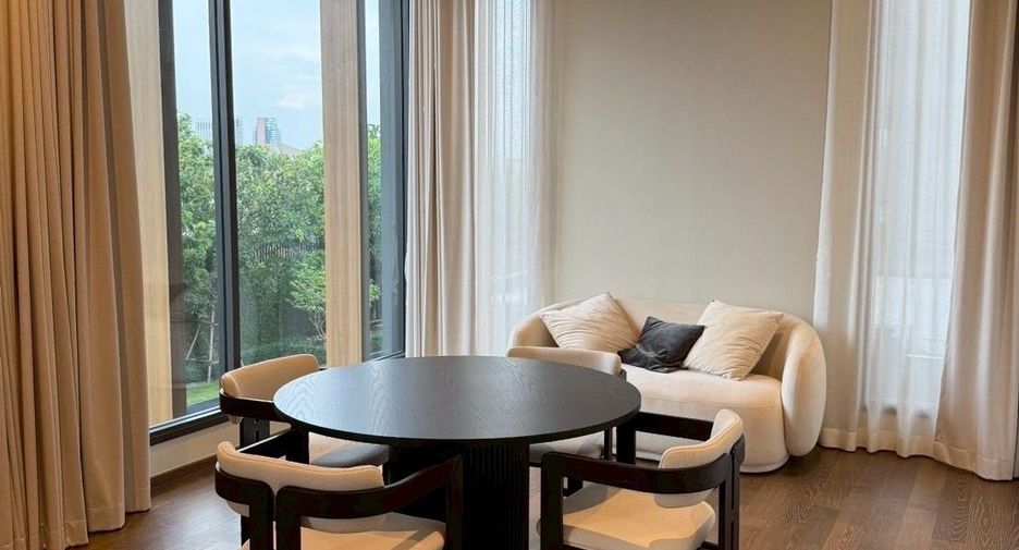For rent 5 bedrooms house in Suan Luang, Bangkok