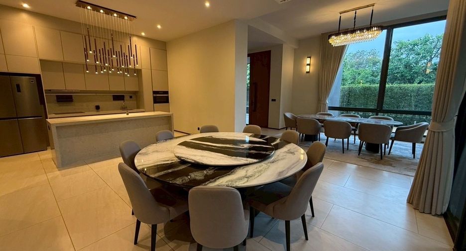 For rent 5 bedrooms house in Suan Luang, Bangkok