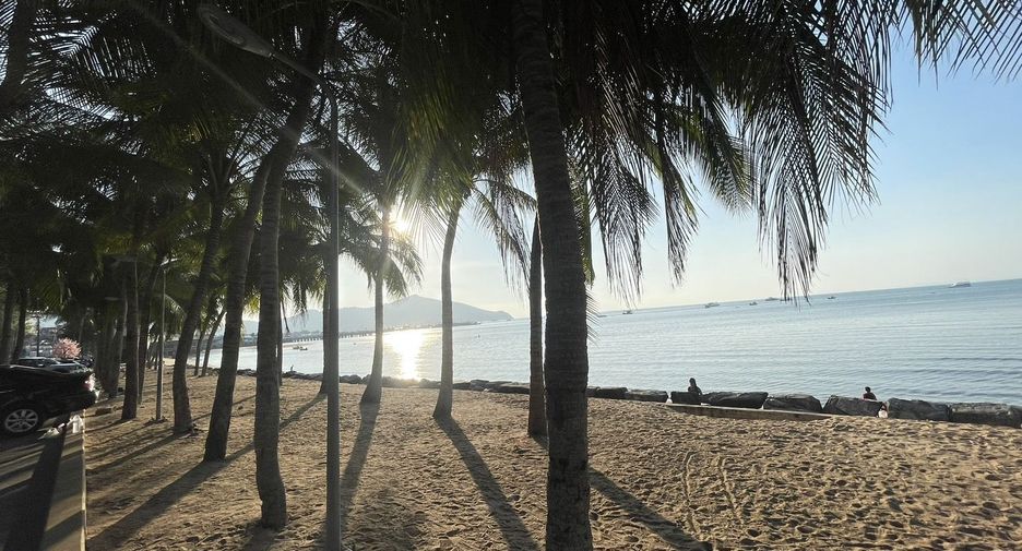 For sale 1 bed condo in Sattahip, Chonburi