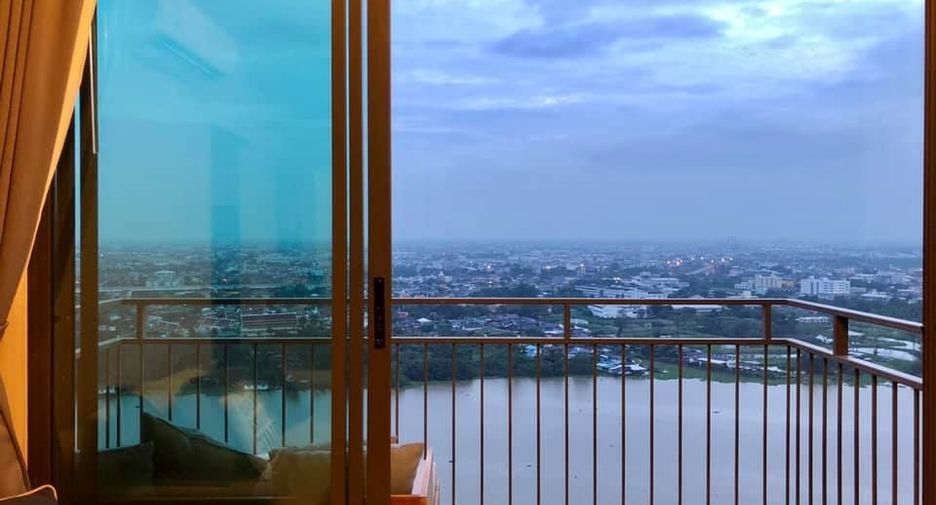 À louer 2 chambres condo à Yan Nawa, Bangkok