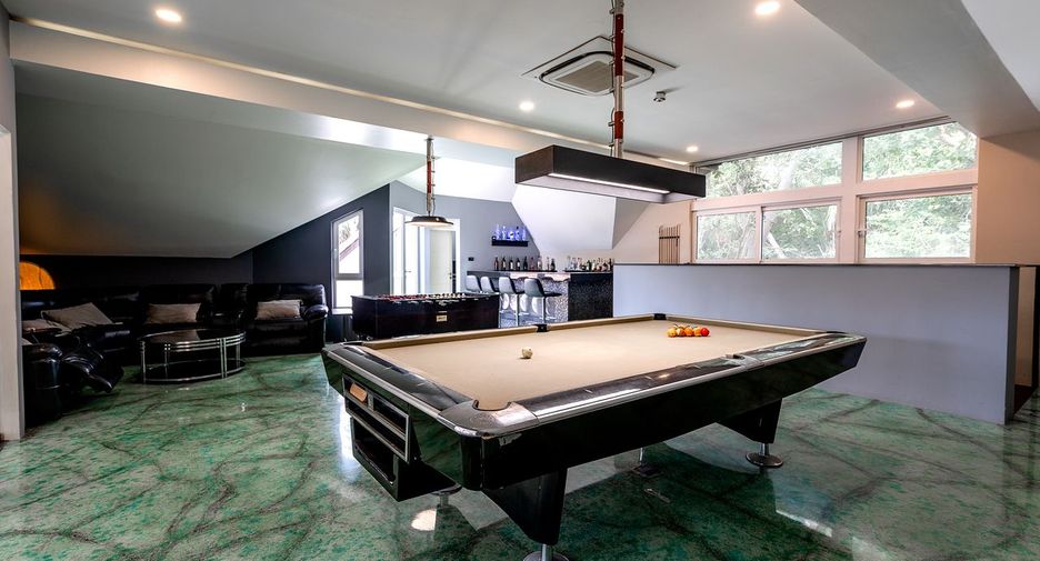 Casa en venta de 5 habitaciones en Bang Lamung, Chonburi