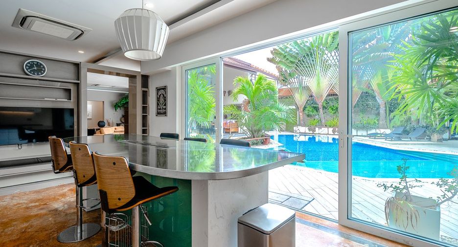 Casa en venta de 5 habitaciones en Bang Lamung, Chonburi