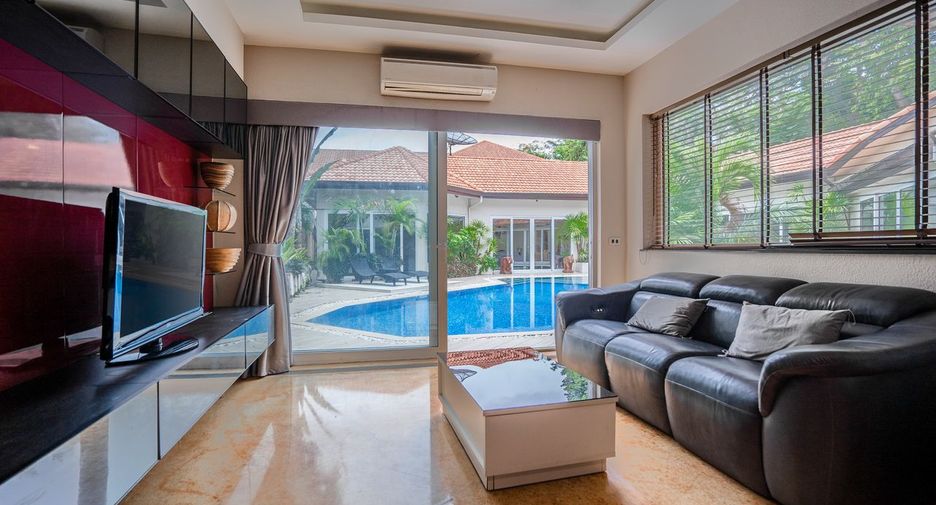 Casa en venta de 5 habitaciones en Bang Lamung, Chonburi