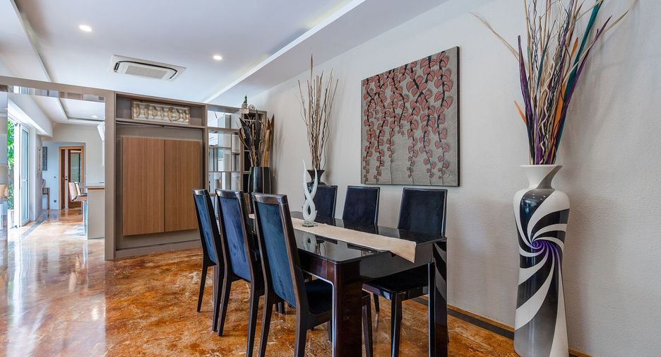 Casa en venta de 5 habitaciones en Bang Lamung, Chonburi