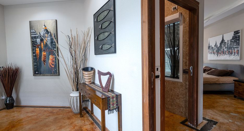 Casa en venta de 5 habitaciones en Bang Lamung, Chonburi