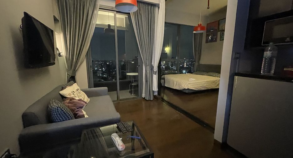 For rent 1 bed condo in Khlong Toei, Bangkok