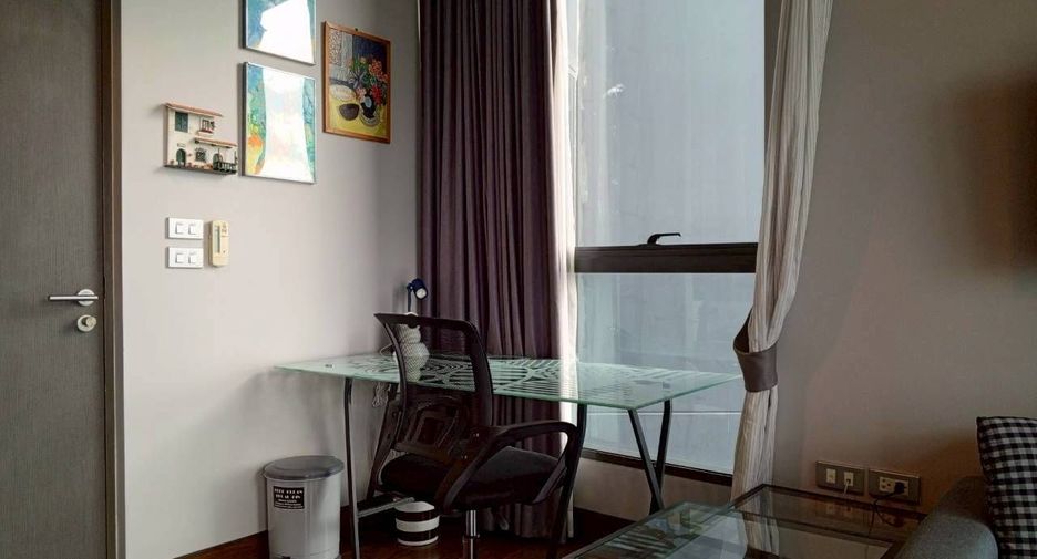 For rent 1 bed condo in Khlong Toei, Bangkok