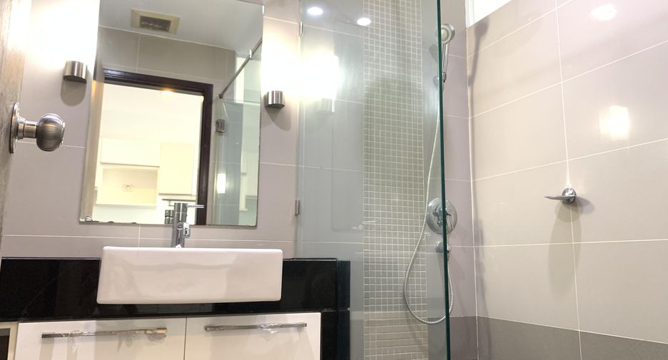 For sale studio condo in Bang Kho Laem, Bangkok