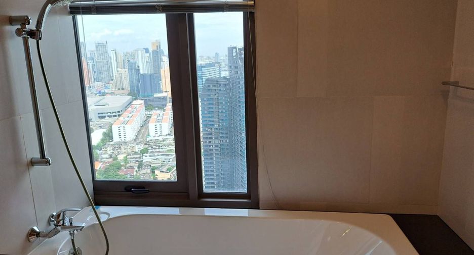 For rent 2 ベッドルーム condo in Sathon, Bangkok