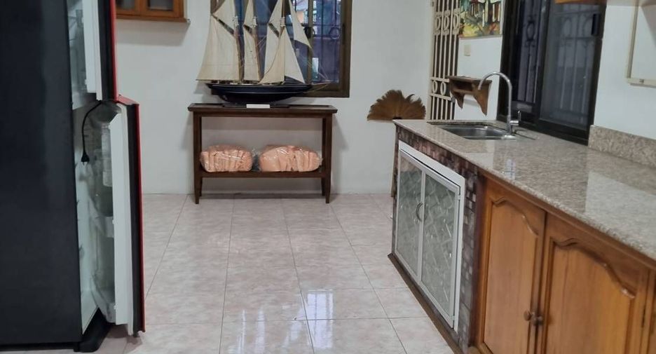 出租 3 卧室 独立屋 在 Bang Lamung, Chon Buri