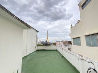 For sale 3 bedrooms townhouse in Bang Phlat, Bangkok