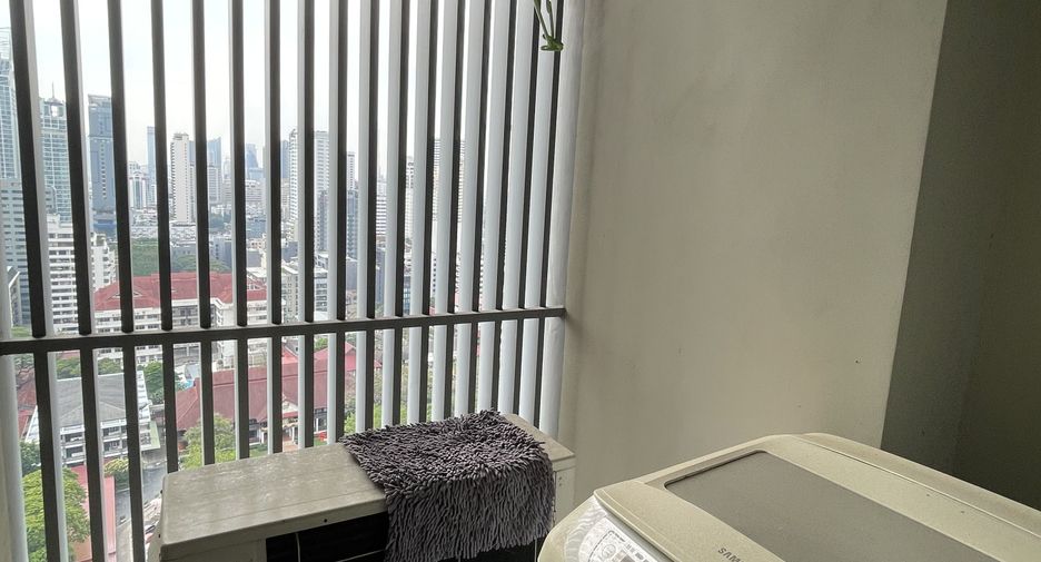 For rent 1 bed condo in Watthana, Bangkok