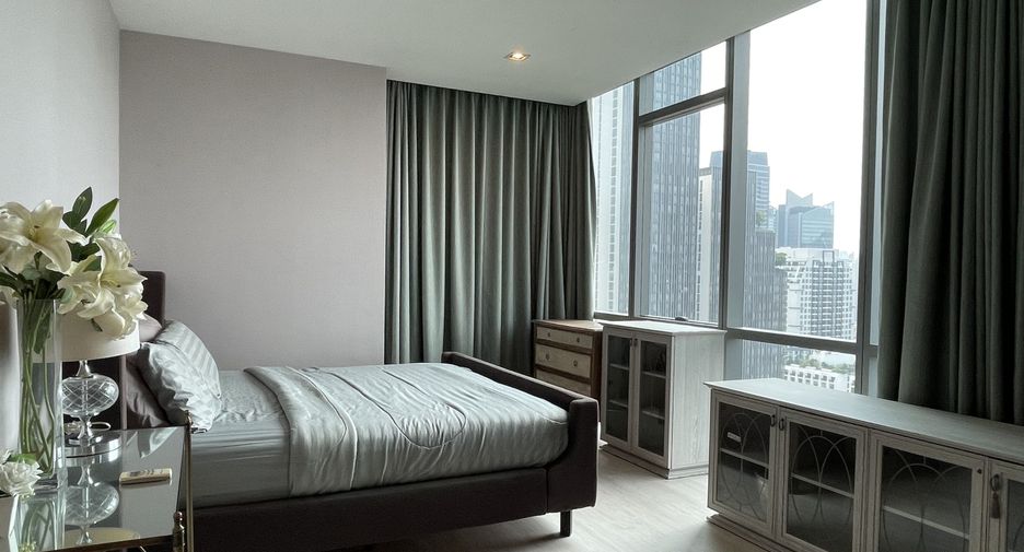 For rent 1 bed condo in Watthana, Bangkok