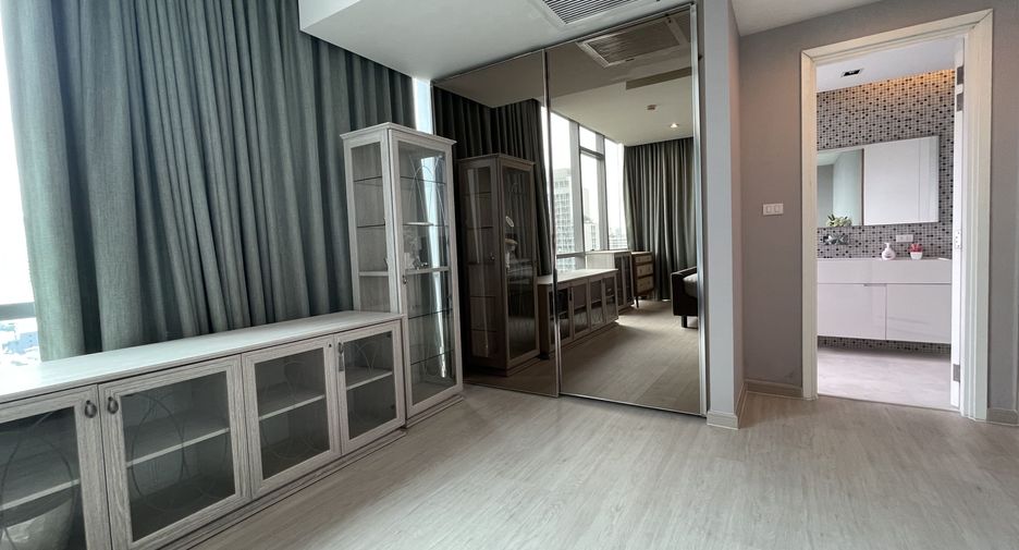 For rent 1 bed condo in Watthana, Bangkok
