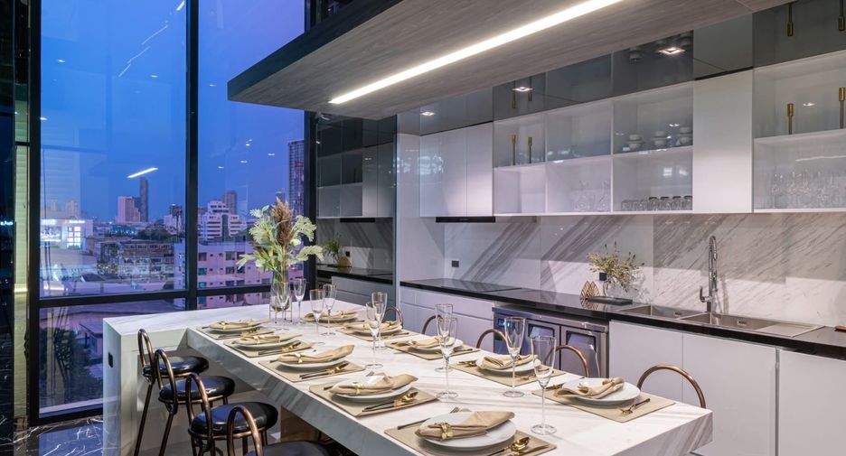 For rent 2 bedrooms apartment in Chom Thong, Bangkok