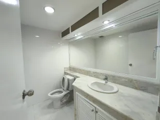 For rent 3 ベッドルーム apartment in Pathum Wan, Bangkok