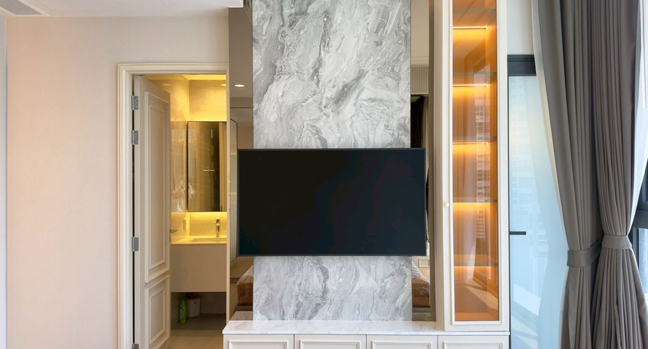 For sale 1 bed condo in Sathon, Bangkok