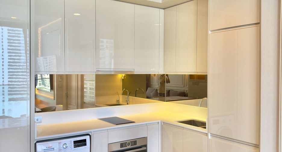 For sale 1 bed condo in Sathon, Bangkok