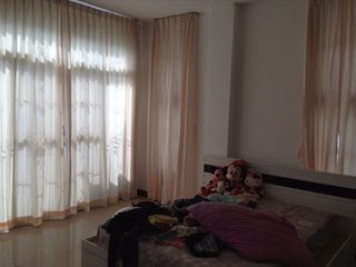 For rent 3 bedrooms townhouse in Phra Khanong, Bangkok