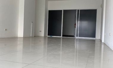 Local comercial en venta de 2 habitaciones en Bang Lamung, Chonburi