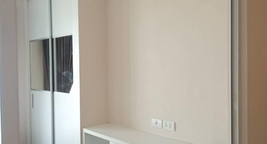 For rent 1 bed condo in Huai Khwang, Bangkok