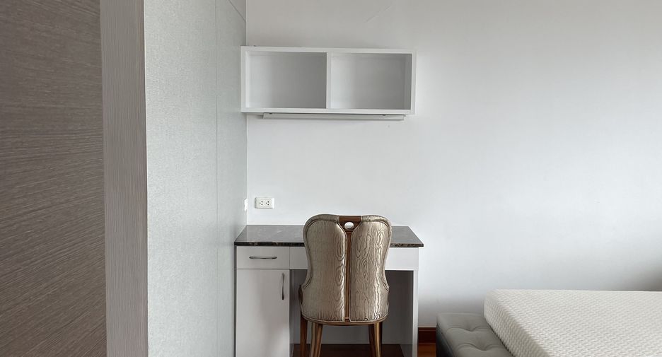 For rent 2 bedrooms condo in Bang Kho Laem, Bangkok