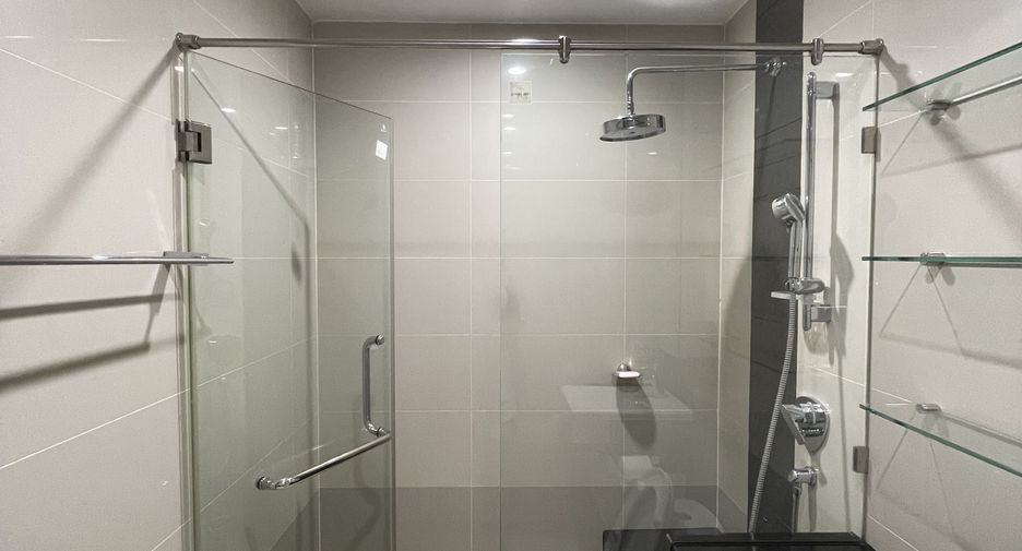 For rent 2 bedrooms condo in Bang Kho Laem, Bangkok