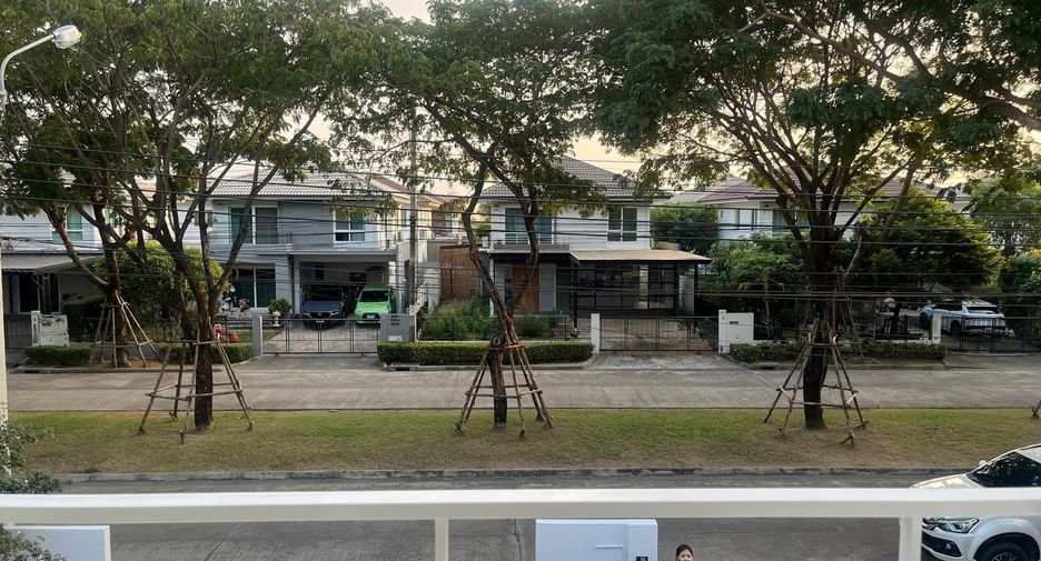 Продажа 3 спальни дом в Phra Samut Chedi, Самутпракан