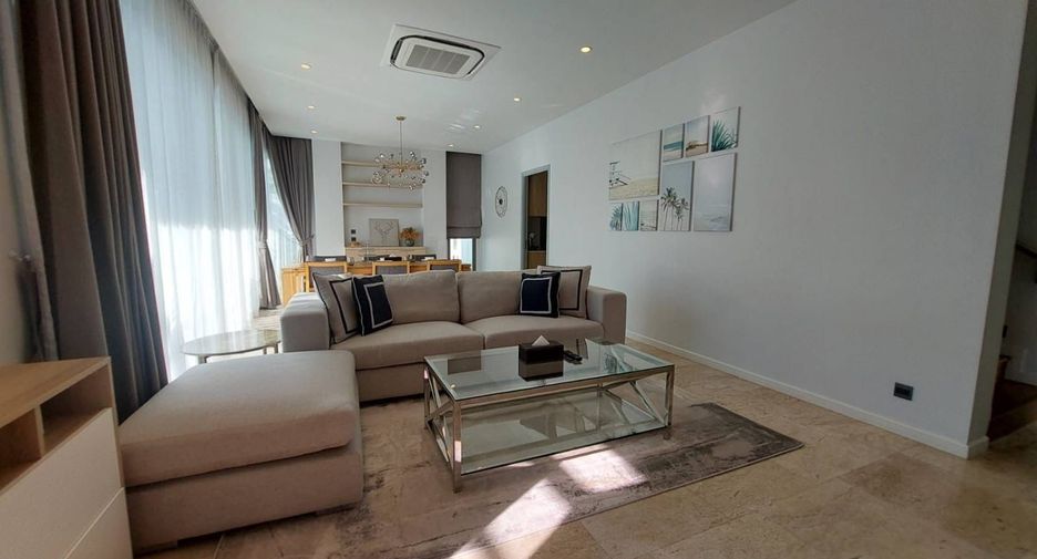 For rent 3 bedrooms villa in Mueang Phuket, Phuket