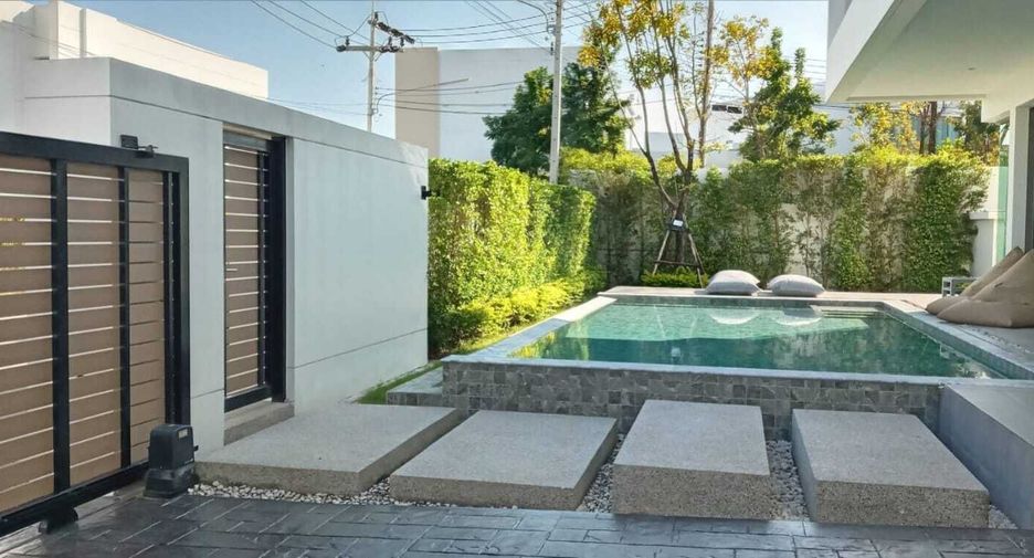 For rent 3 bedrooms villa in Mueang Phuket, Phuket