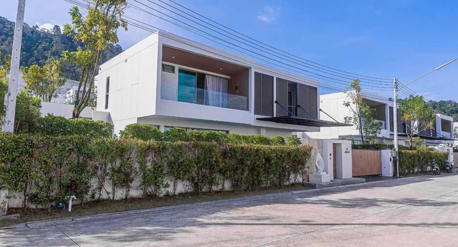 For rent 3 bedrooms villa in Mueang Phuket, Phuket