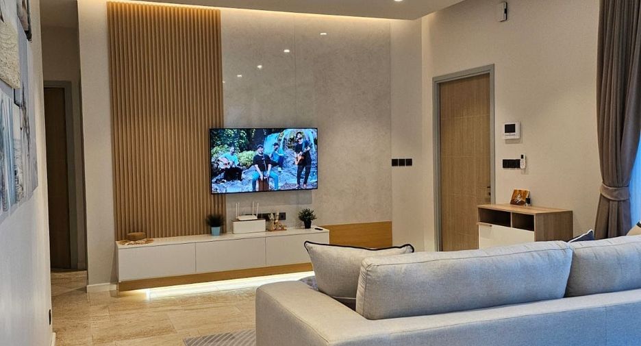 For rent 3 bedrooms villa in Mueang Phuket, Phuket