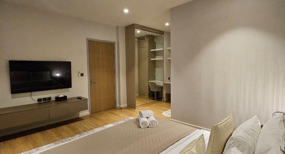 For rent 3 bedrooms villa in Mueang Phuket, Phuket