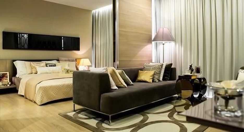 For rent and for sale 1 bed condo in Watthana, Bangkok