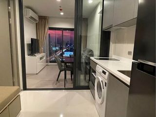 Wohnung zur Miete mit 1 Zimmer in Huai Khwang, Bangkok