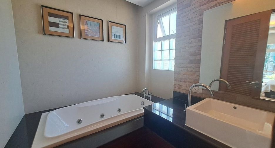 For sale 2 bedrooms house in Sattahip, Chonburi