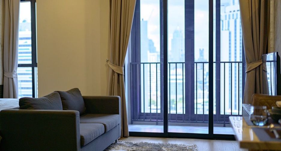 Condo en alquiler de 1 habitaciones en Khlong Toei, Bangkok