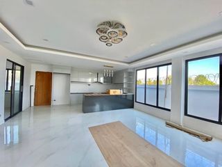 Продажа 5 спальни вилла в Банг Ламунг, Чонбури