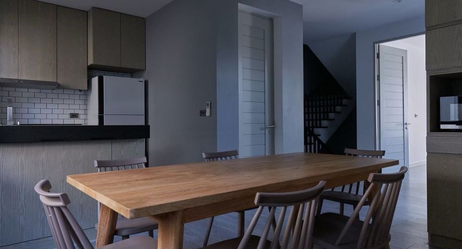 For rent 3 ベッドルーム house in Watthana, Bangkok
