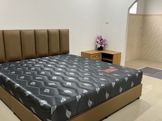 Casa en alquiler de 3 habitaciones en Bang Lamung, Chonburi