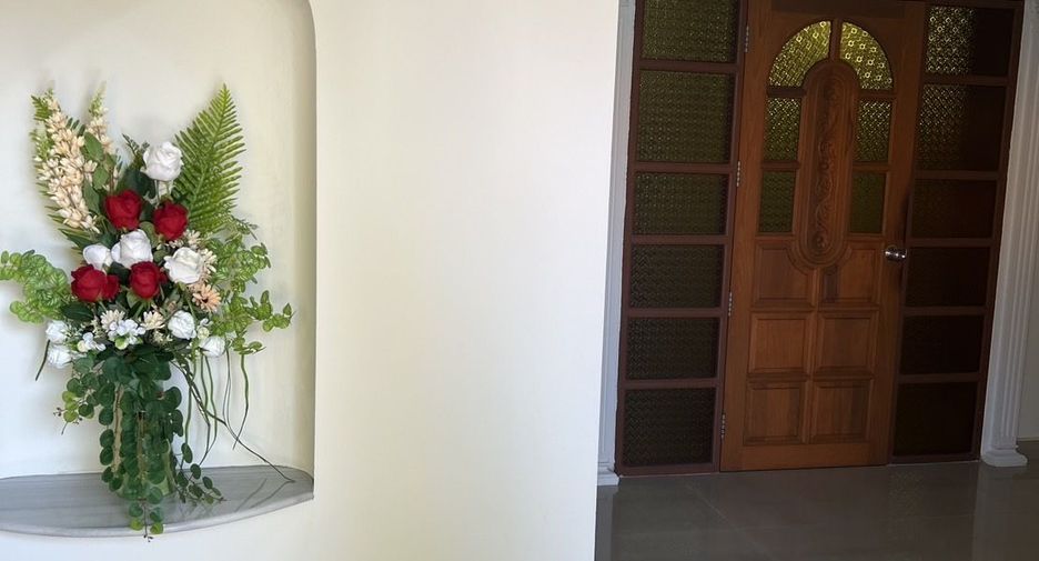 For rent 3 bedrooms house in Bang Lamung, Chonburi