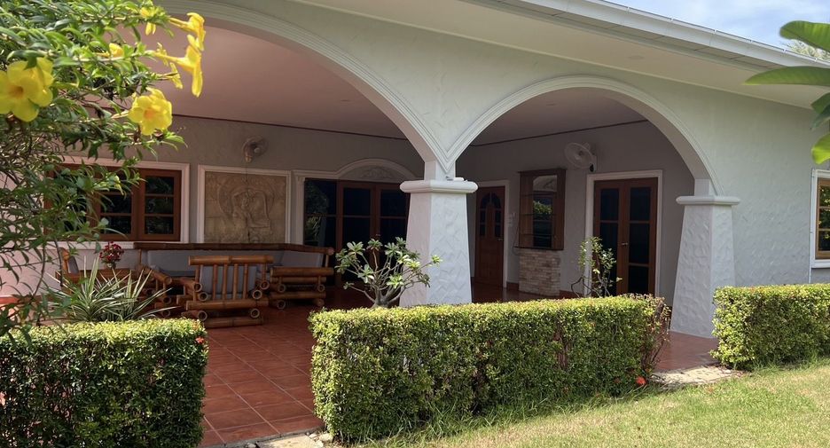 For rent 3 bedrooms house in Bang Lamung, Chonburi