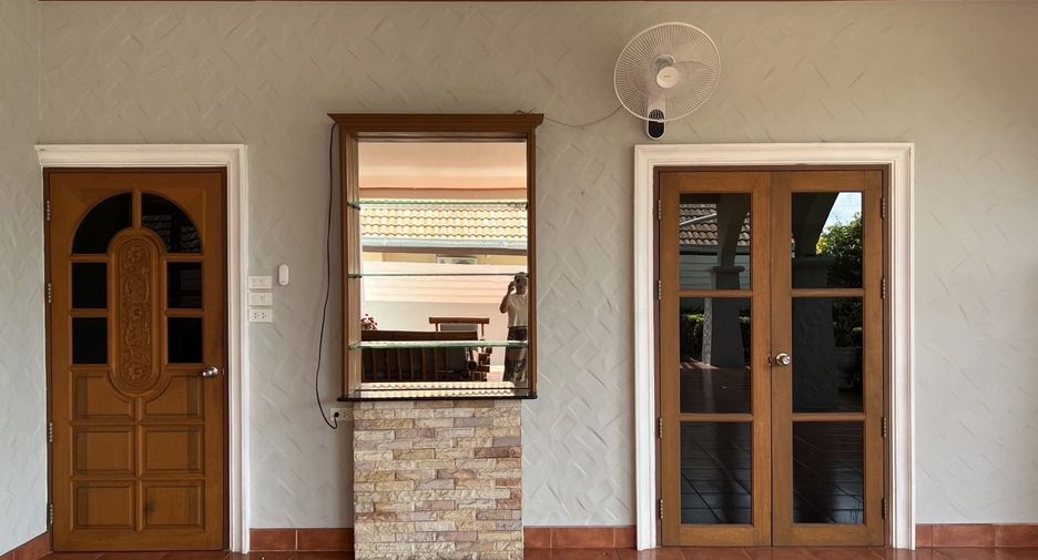 For rent 3 bedrooms house in Bang Lamung, Chonburi