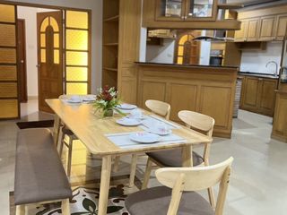 Casa en alquiler de 3 habitaciones en Bang Lamung, Chonburi