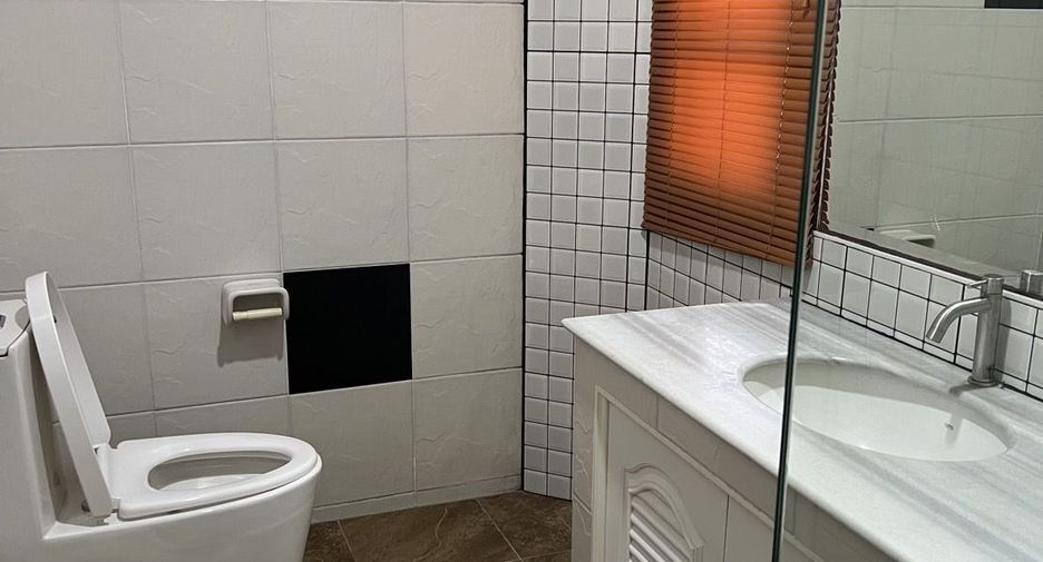 For rent 3 bedrooms house in Bang Lamung, Chonburi