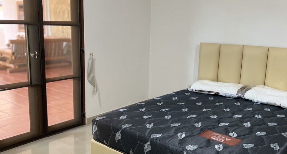 For rent 3 bedrooms house in Bang Lamung, Chonburi