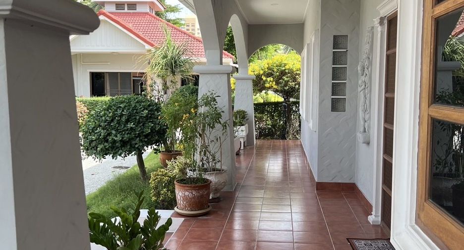 For rent 3 bedrooms house in Bang Lamung, Chonburi