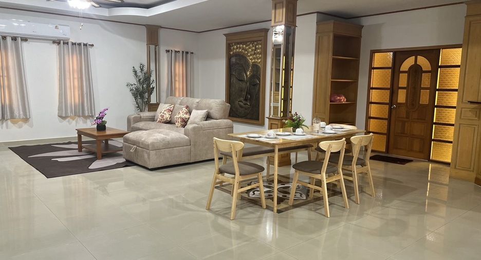 For rent 3 bedrooms house in Bang Lamung, Chonburi