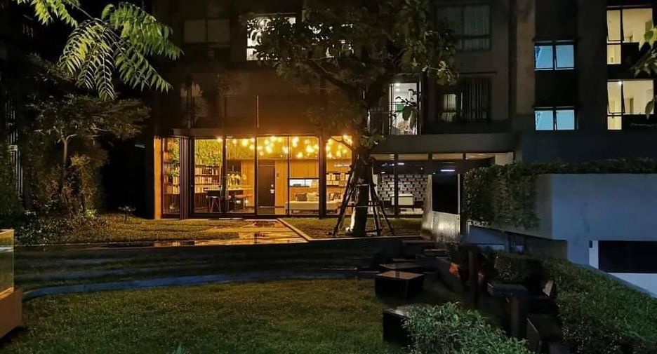 For sale 1 bed condo in Phra Khanong, Bangkok