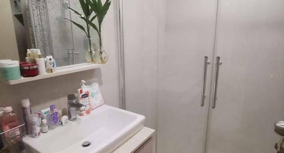 For sale 1 bed condo in Phra Khanong, Bangkok